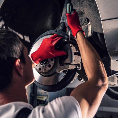 mechanic-repairing-the-bearing-HRCBLFB-1-1.jpg